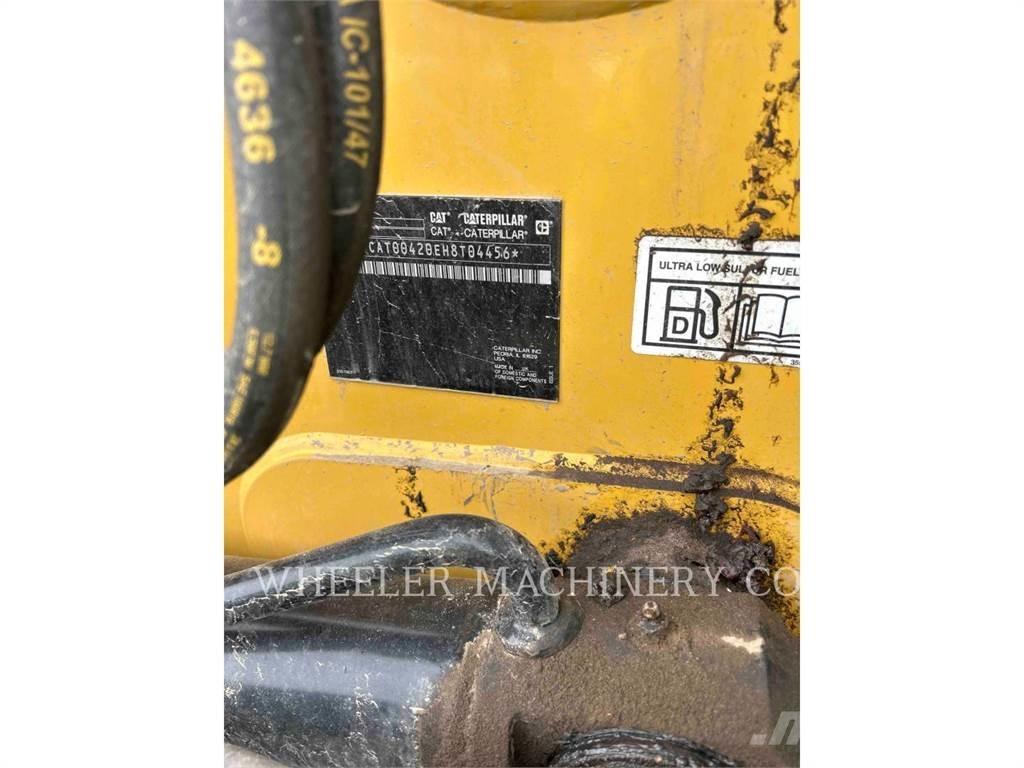 CAT 420 CF 反鏟裝載機