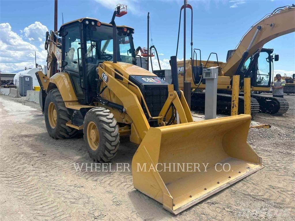 CAT 420 TH 反鏟裝載機