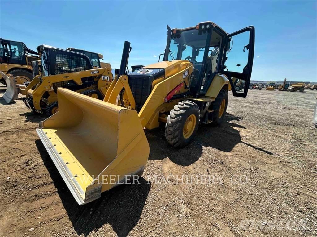 CAT 420 TH 反鏟裝載機