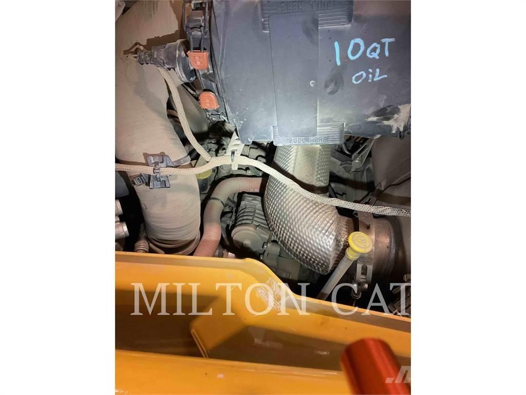 CAT 420 XE 反鏟裝載機
