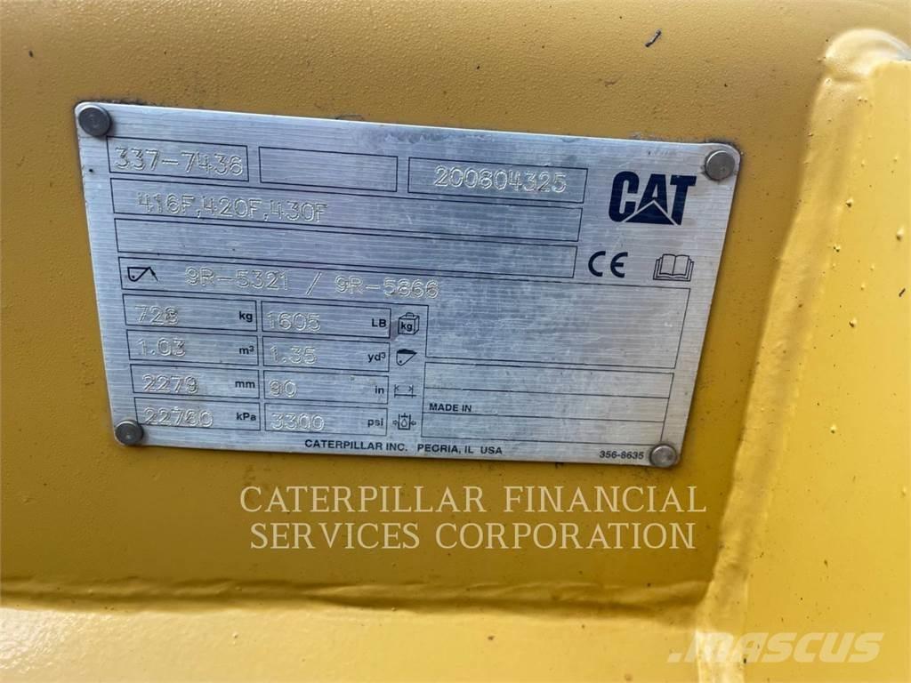 CAT 42007 反鏟裝載機
