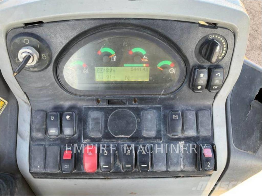 CAT 420F24EOIP 反鏟裝載機