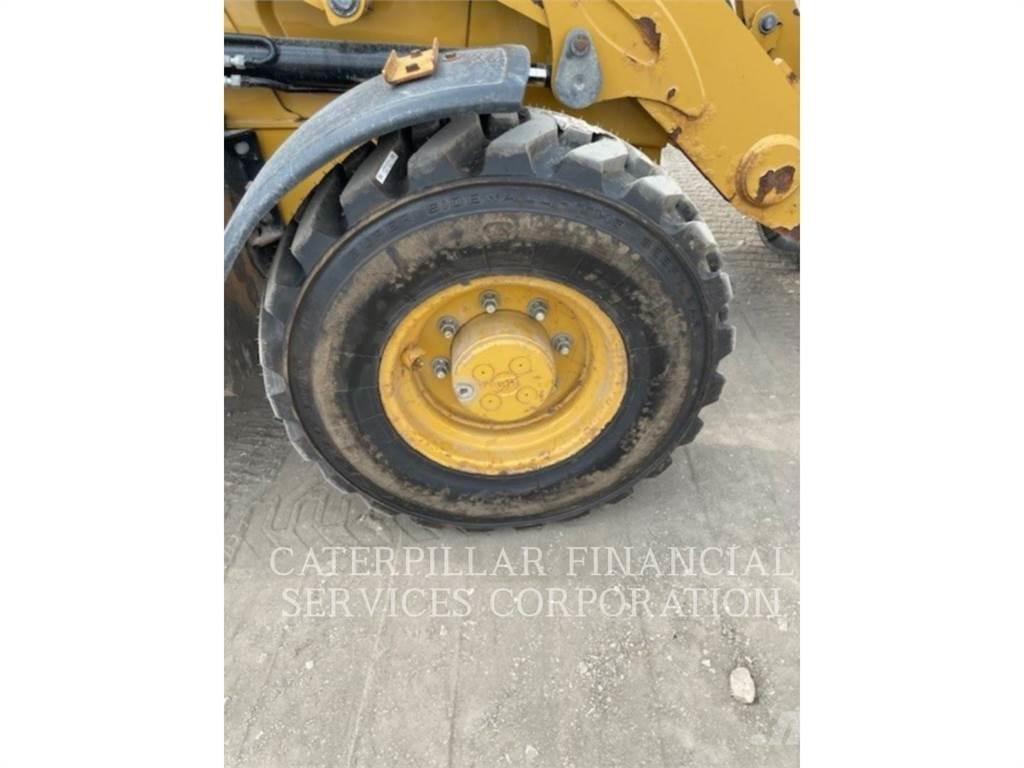 CAT 420F2IT 反鏟裝載機