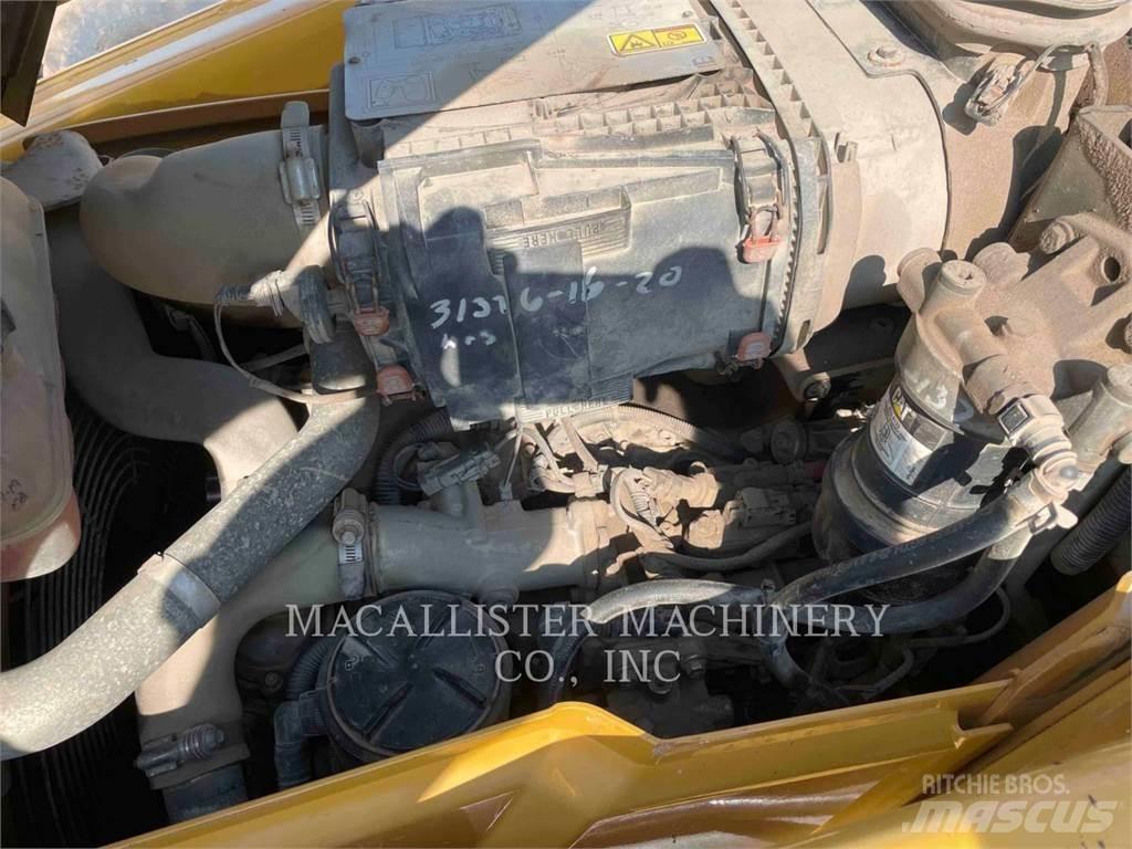 CAT 420F2ST 反鏟裝載機