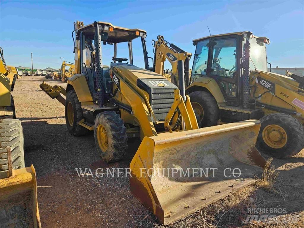 CAT 420F2ST 反鏟裝載機