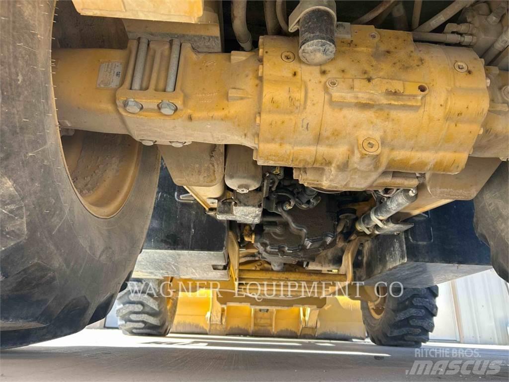 CAT 420F2ST 反鏟裝載機