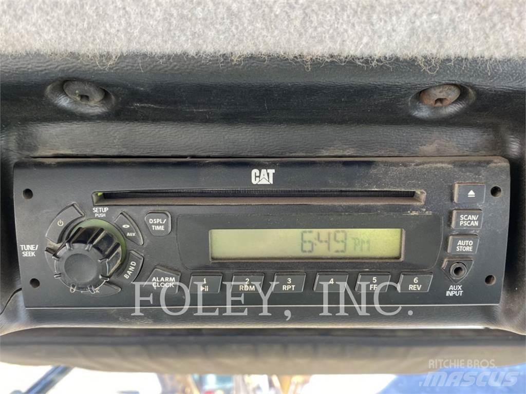 CAT 420FST 反鏟裝載機
