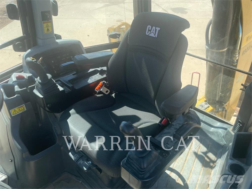 CAT 420XE AE4T 反鏟裝載機