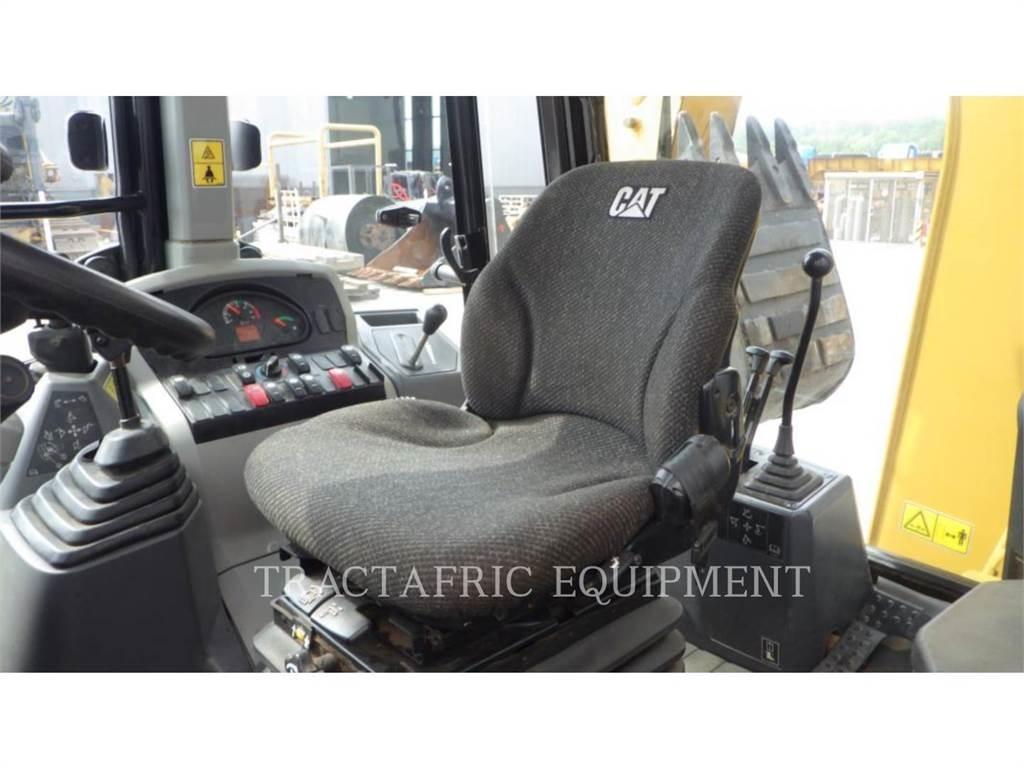 CAT 426F2LRC 反鏟裝載機