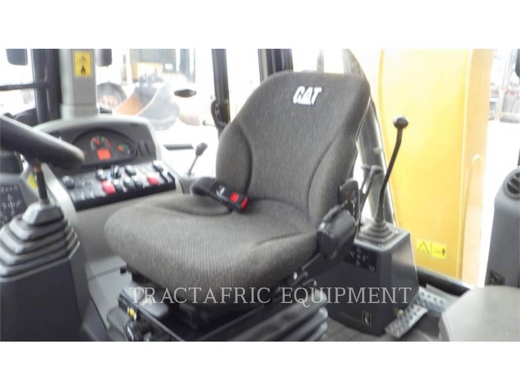 CAT 426F2LRC 反鏟裝載機