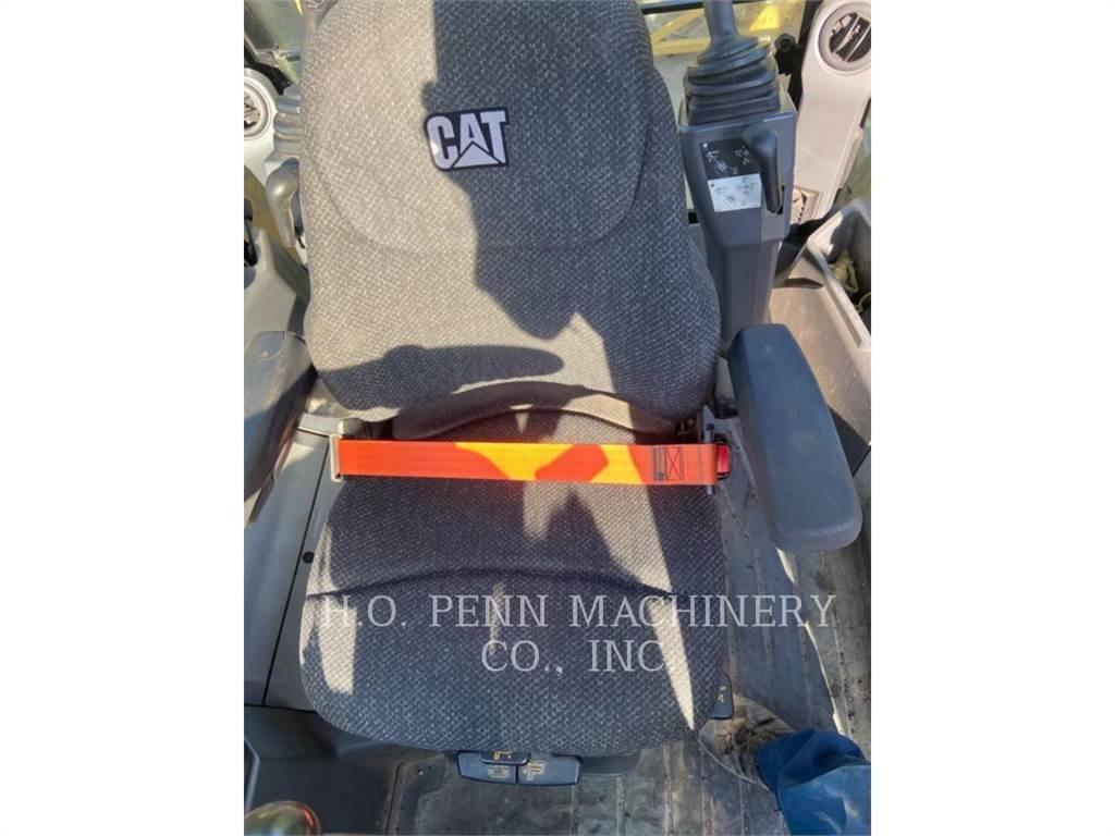 CAT 430F2ST 反鏟裝載機