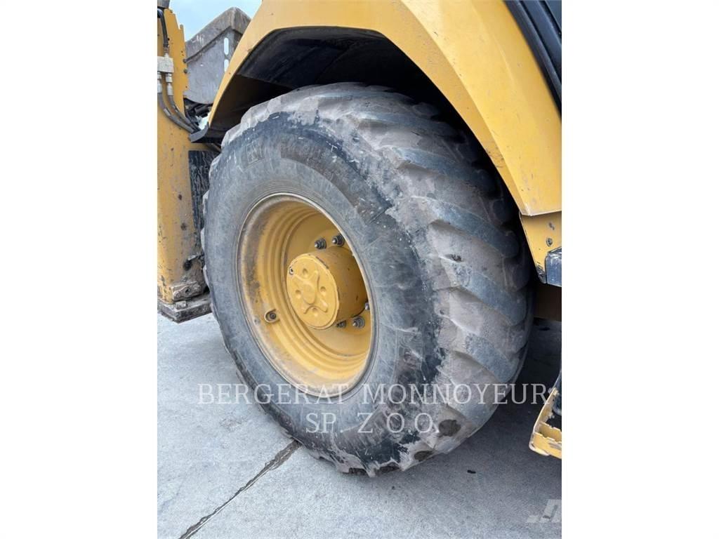 CAT 432 反鏟裝載機
