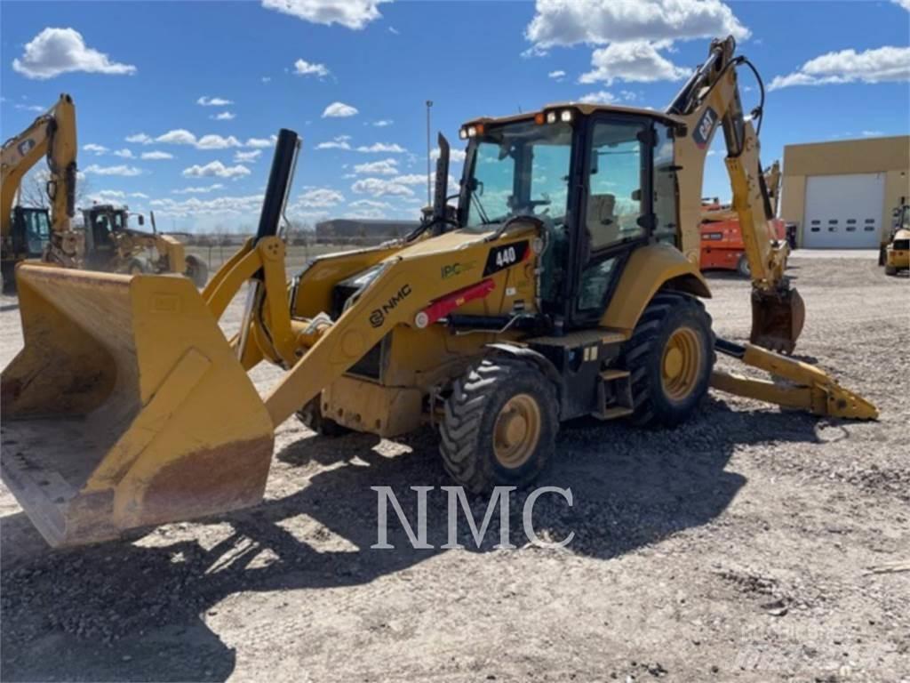 CAT 440 反鏟裝載機