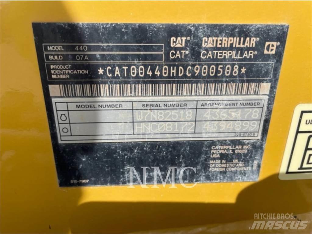 CAT 440 反鏟裝載機