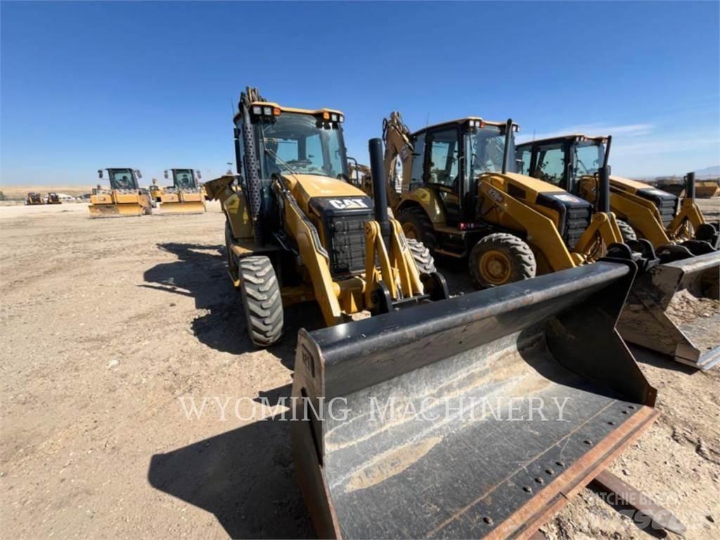 CAT 440 反鏟裝載機