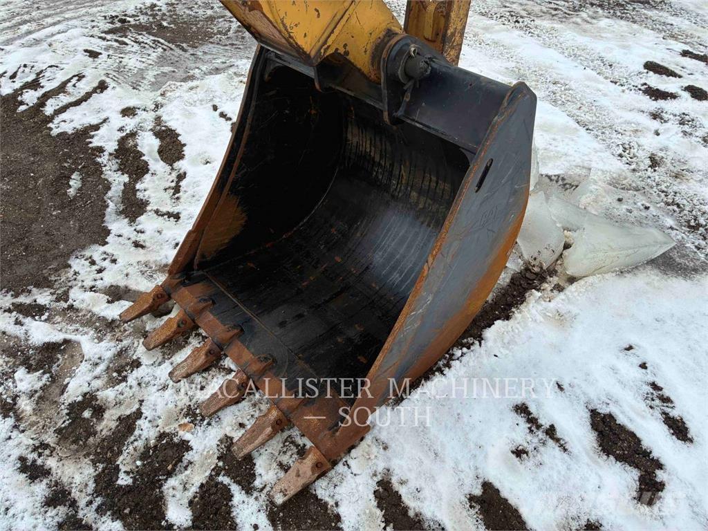 CAT 440 反鏟裝載機