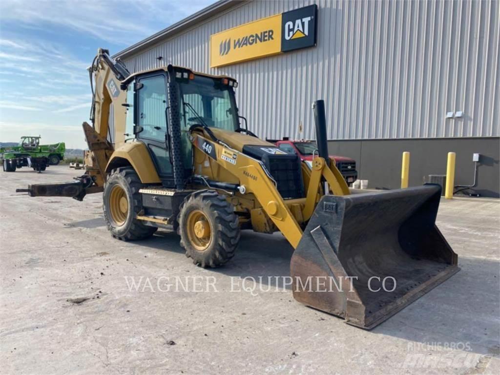 CAT 440 反鏟裝載機