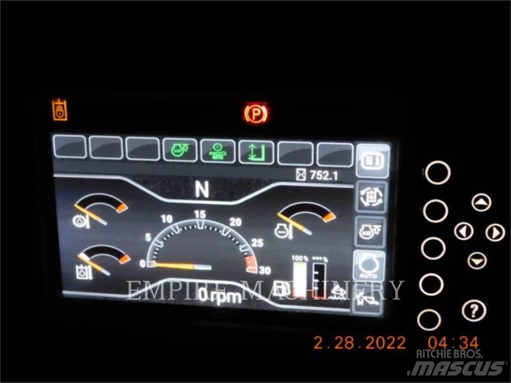 CAT 440-74EOIM 反鏟裝載機