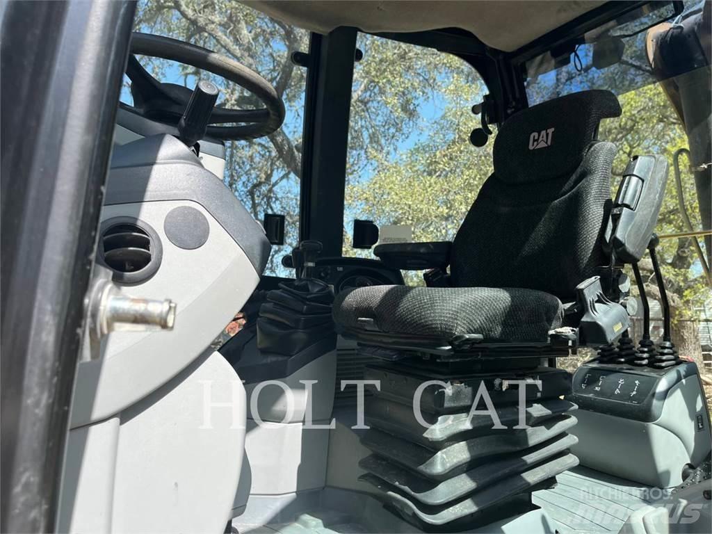 CAT 450F 反鏟裝載機