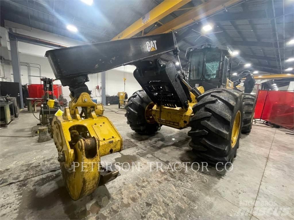 CAT 525D 集材機