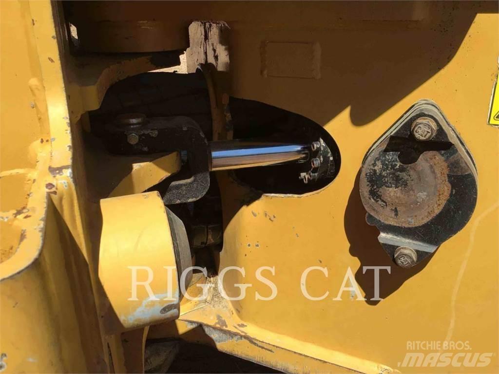CAT 563C 伐木歸堆機
