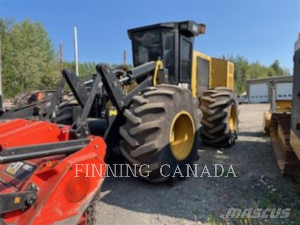 CAT 586C SPT 林業用曳引機