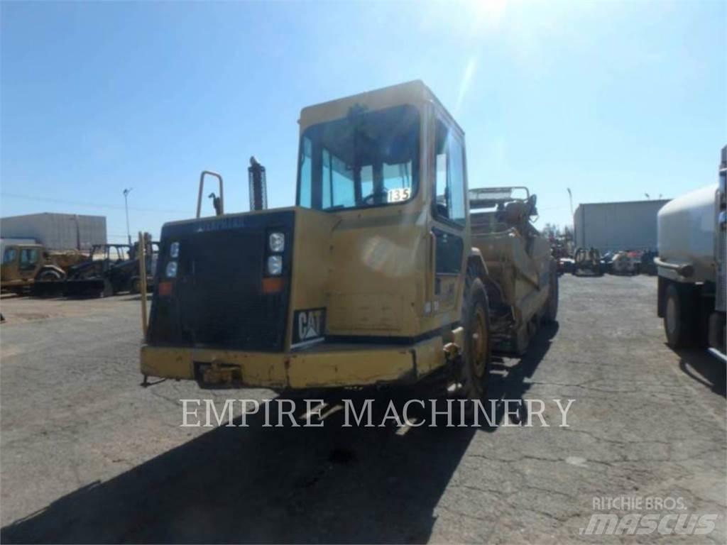 CAT 613C 刮土機