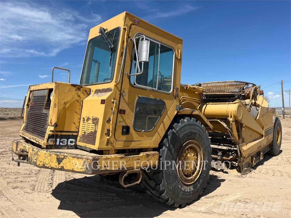 CAT 613C 刮土機