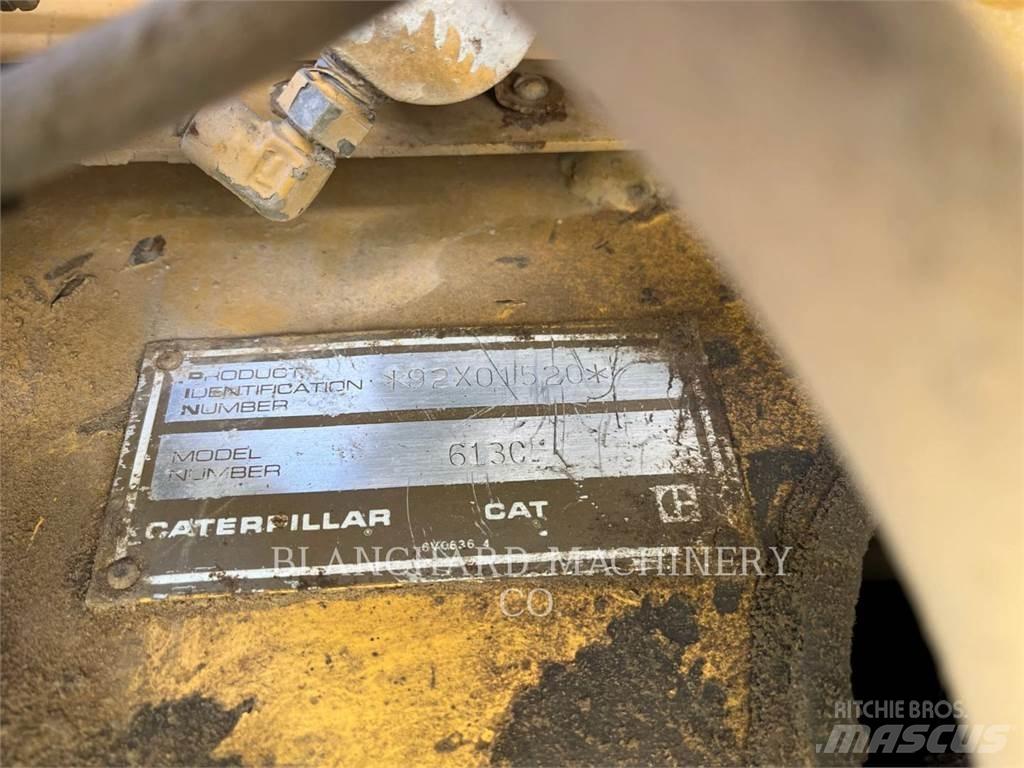 CAT 613C 刮土機