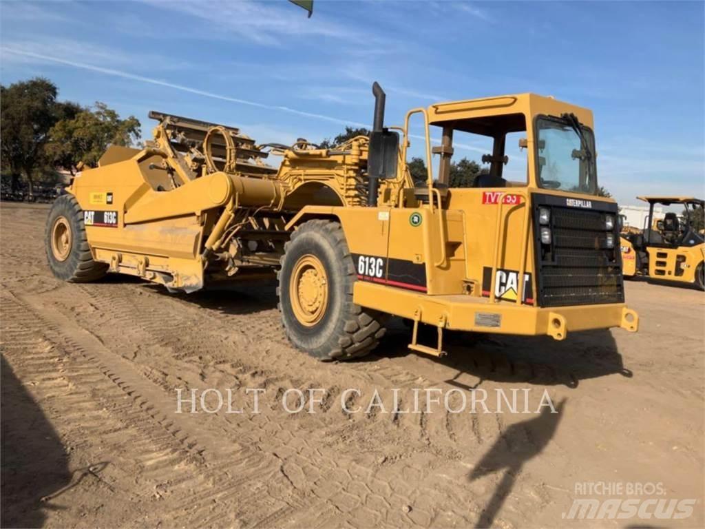 CAT 613C II 刮土機