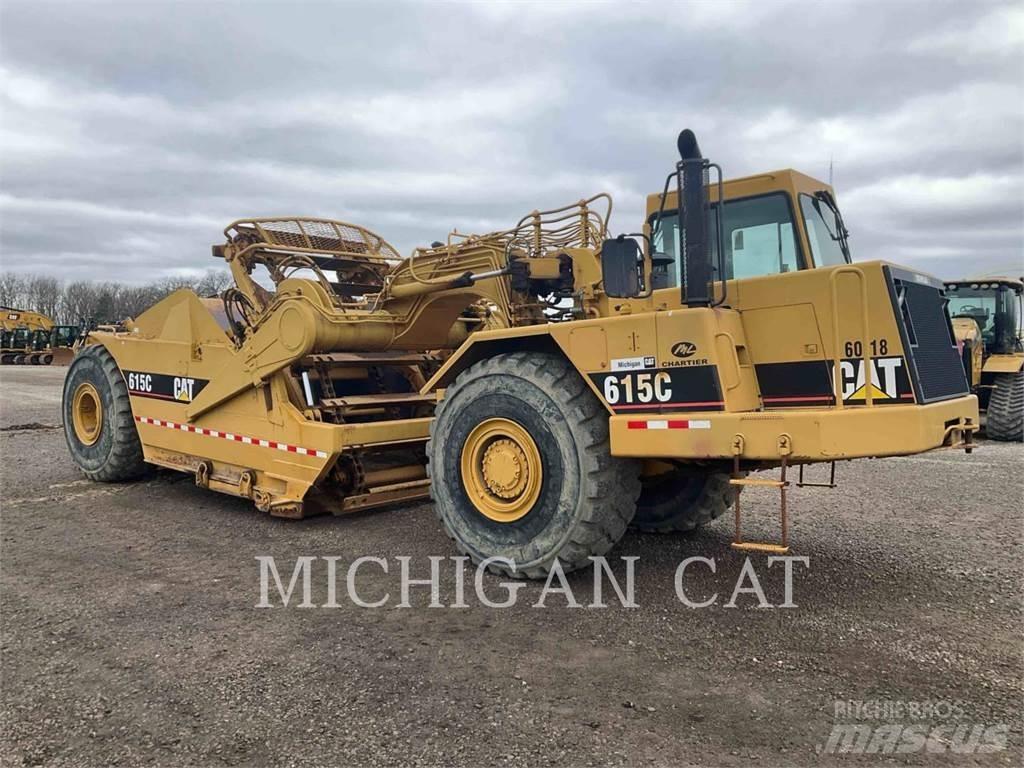 CAT 615C 刮土機