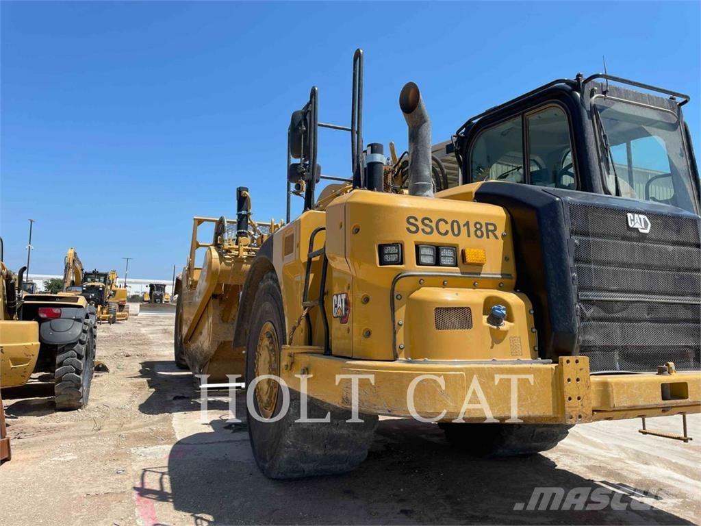 CAT 621 刮土機