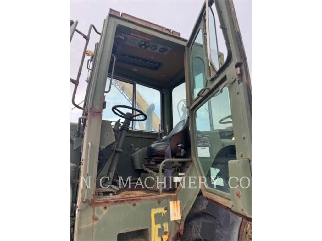 CAT 621B 刮土機
