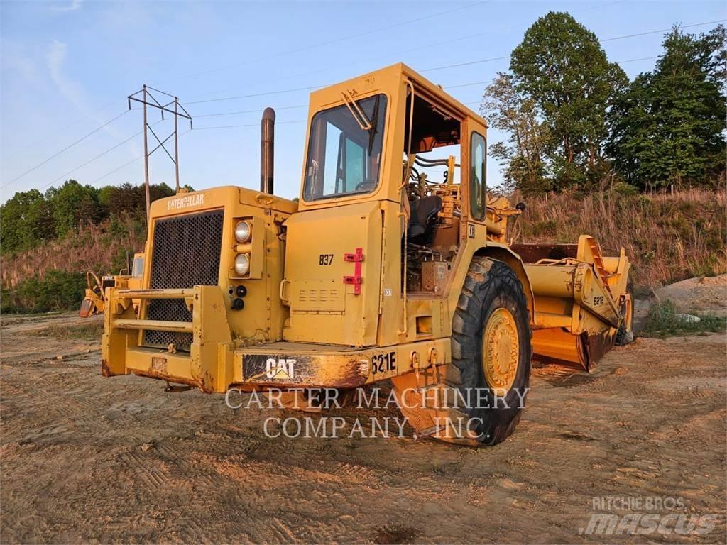 CAT 621E 刮土機