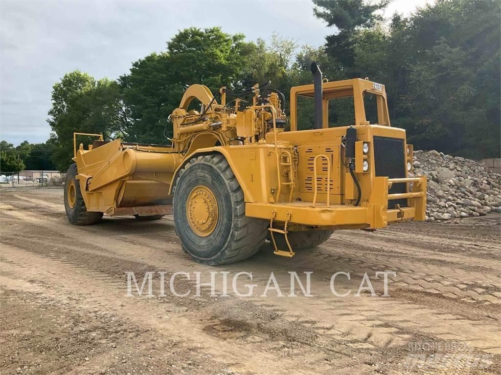 CAT 621E 刮土機