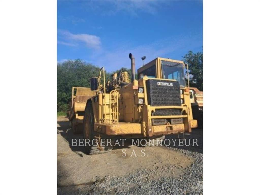 CAT 621F 刮土機
