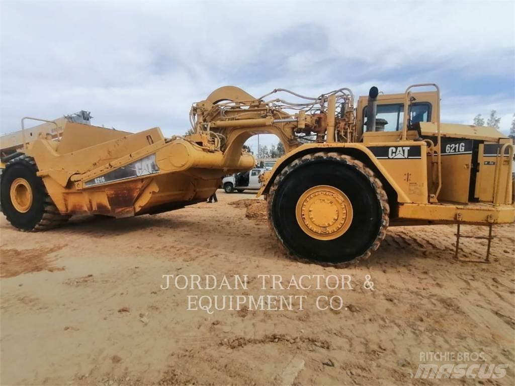 CAT 621G 刮土機