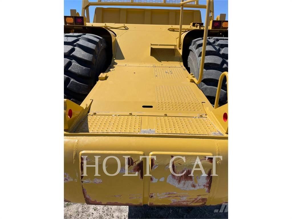 CAT 621G 刮土機