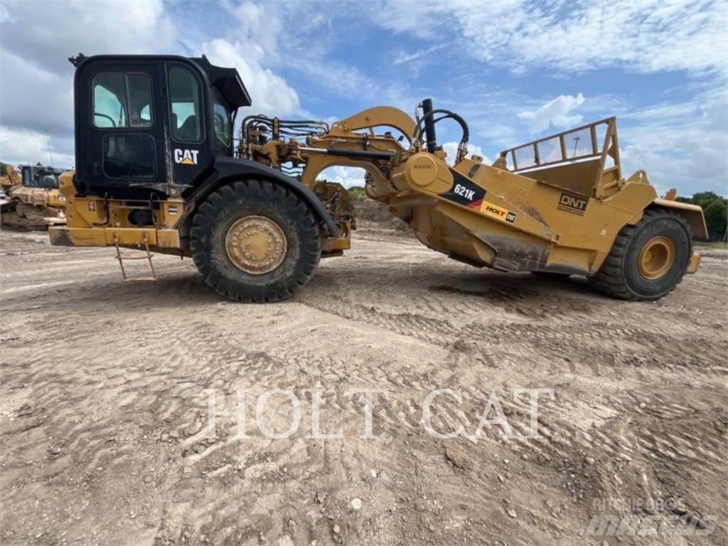 CAT 621K 刮土機