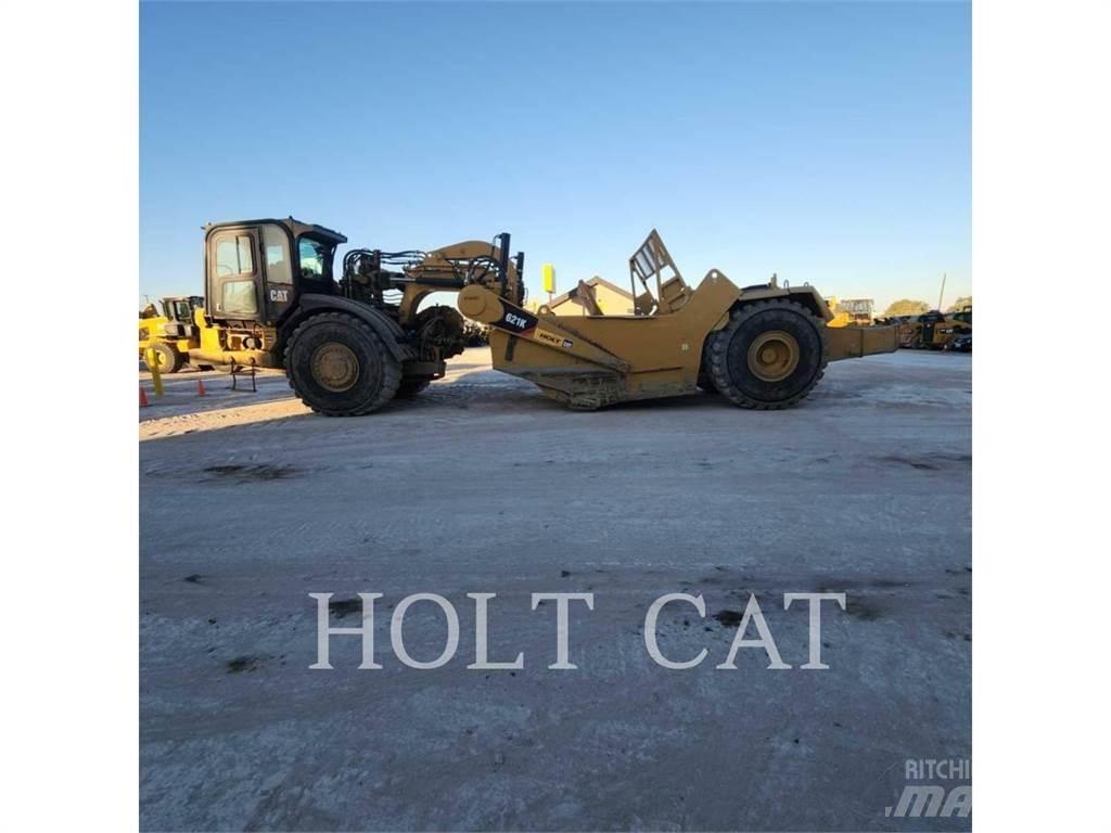 CAT 621K 刮土機