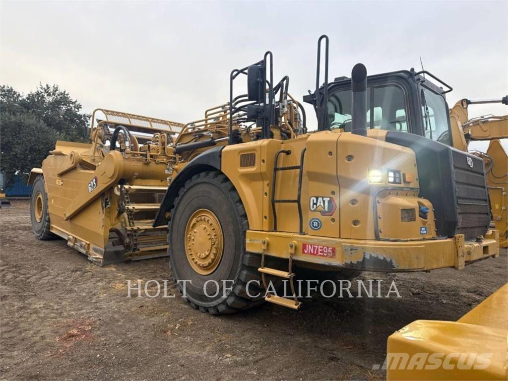 CAT 623 刮土機