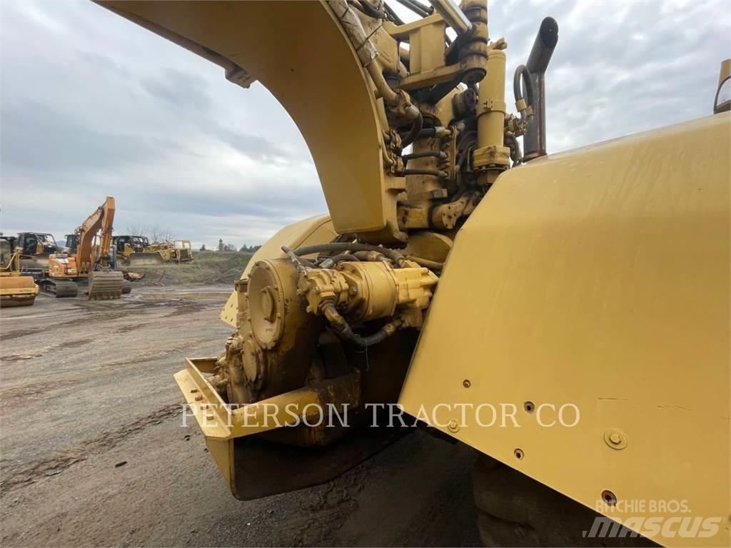 CAT 623B 刮土機