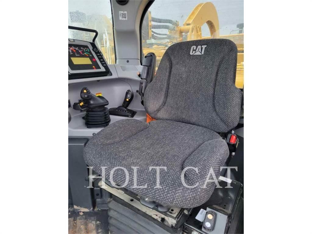 CAT 627 刮土機