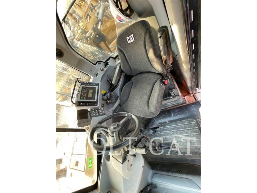 CAT 627K 刮土機