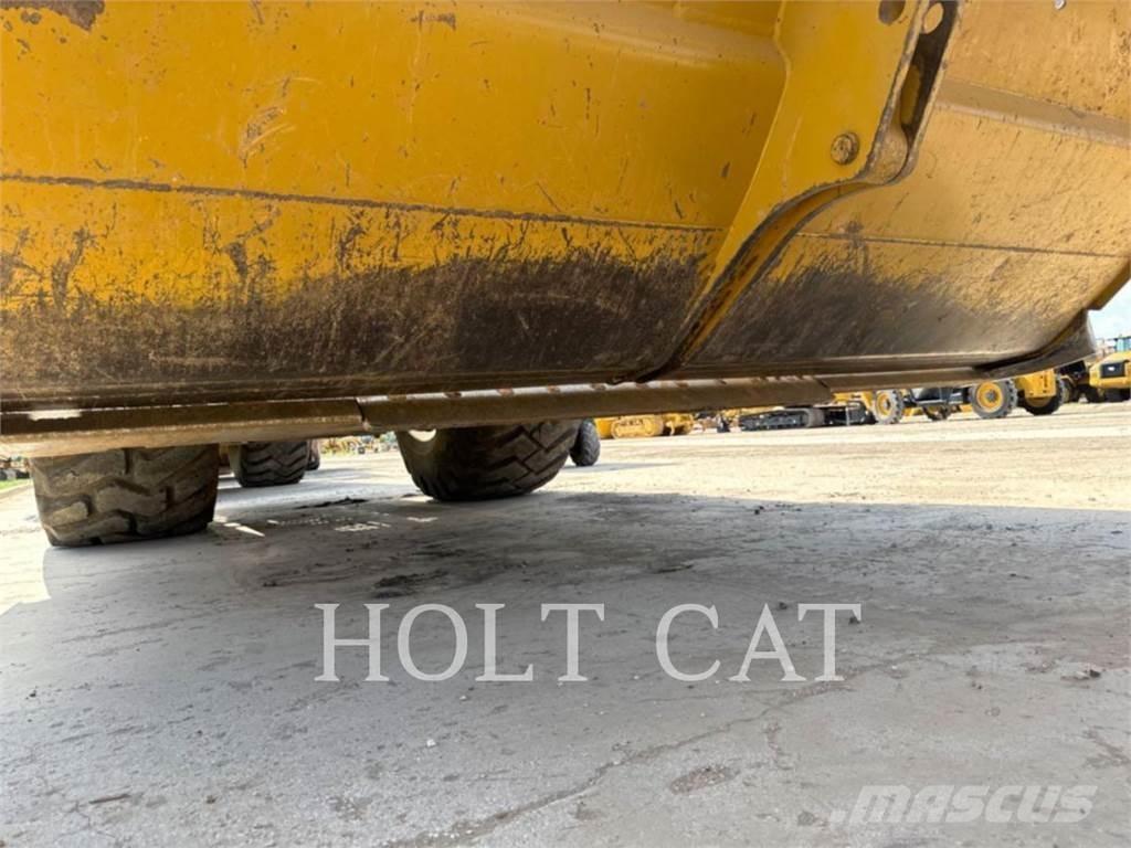 CAT 631K 刮土機
