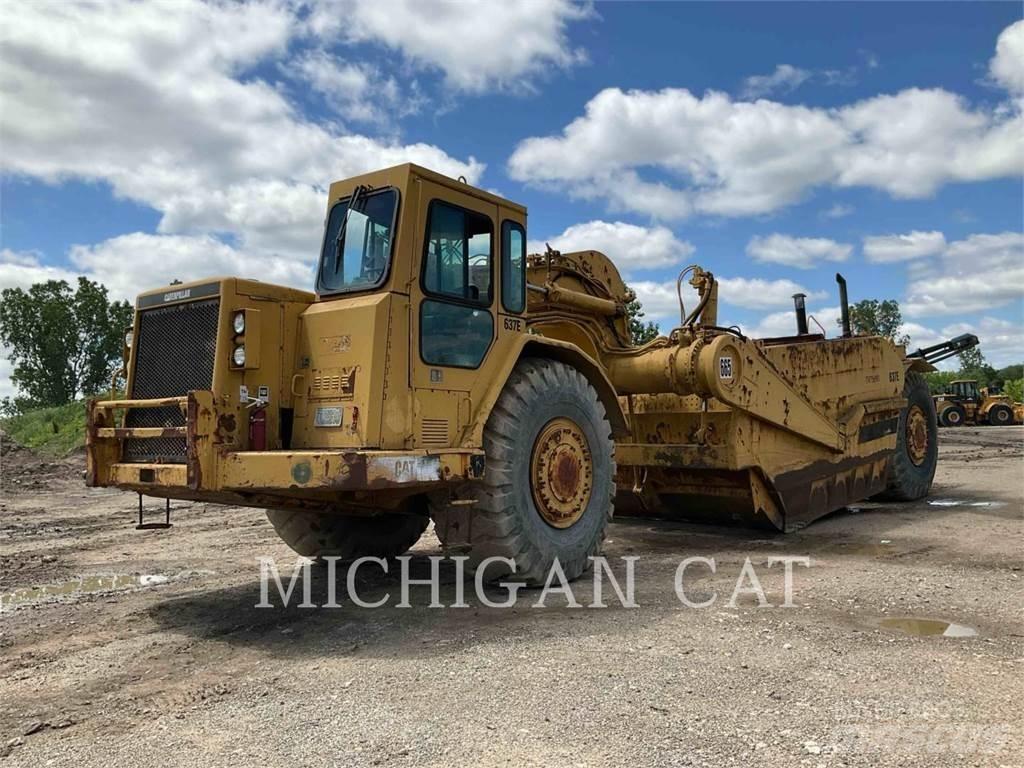 CAT 637E 刮土機