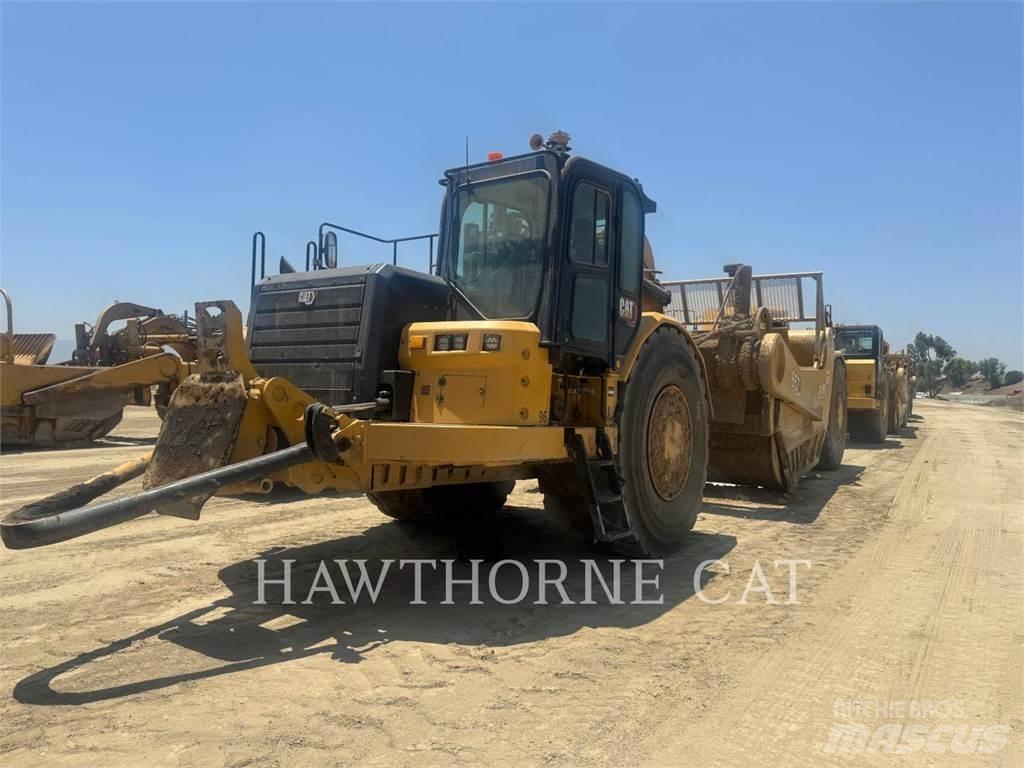 CAT 657 刮土機