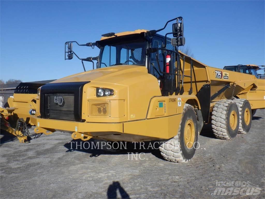 CAT 725 鉸接式起吊車