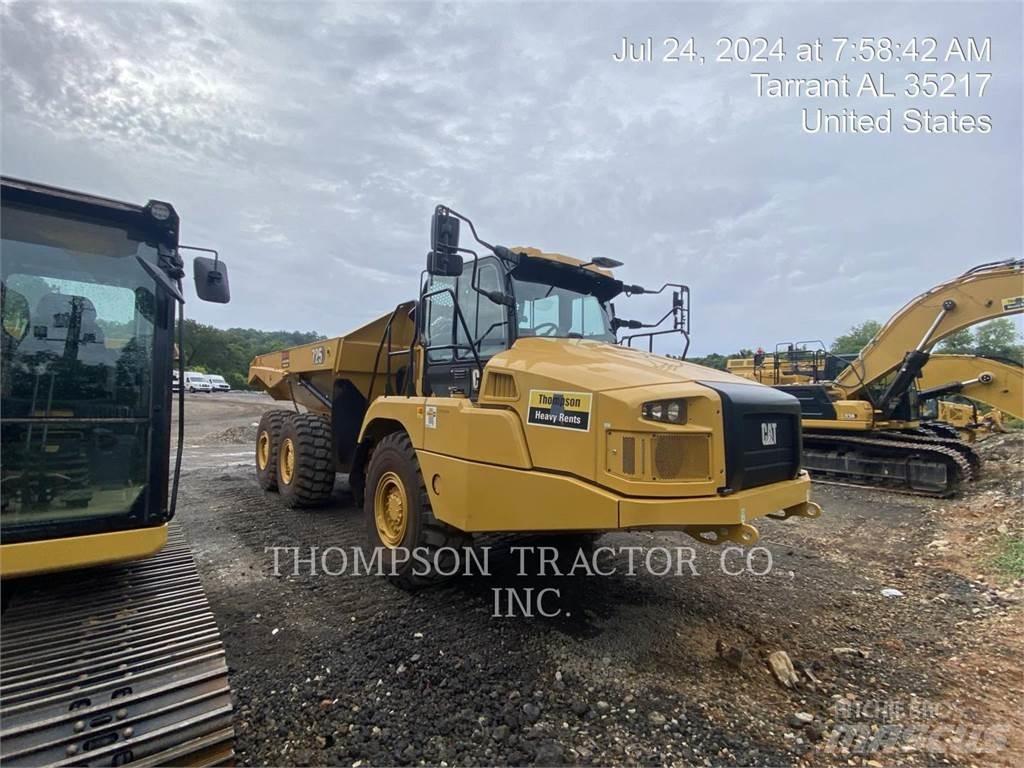 CAT 725 鉸接式起吊車
