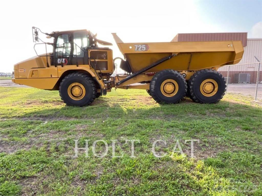 CAT 725 鉸接式起吊車